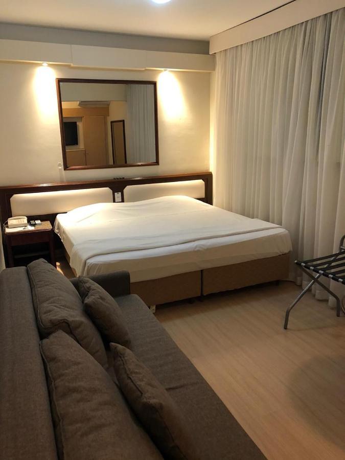 Quarto Triplo Executivo