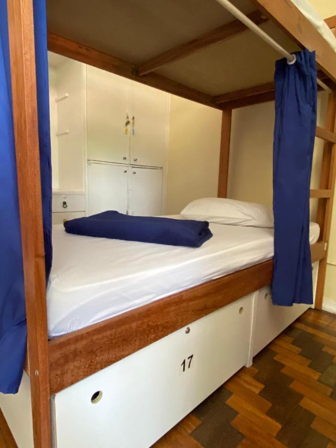 Cama em Beliche em Dormitório Feminino