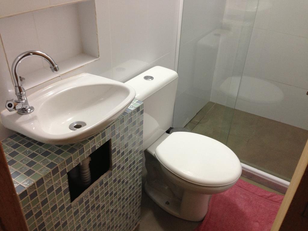 Small Double Room,464279376:JPEG