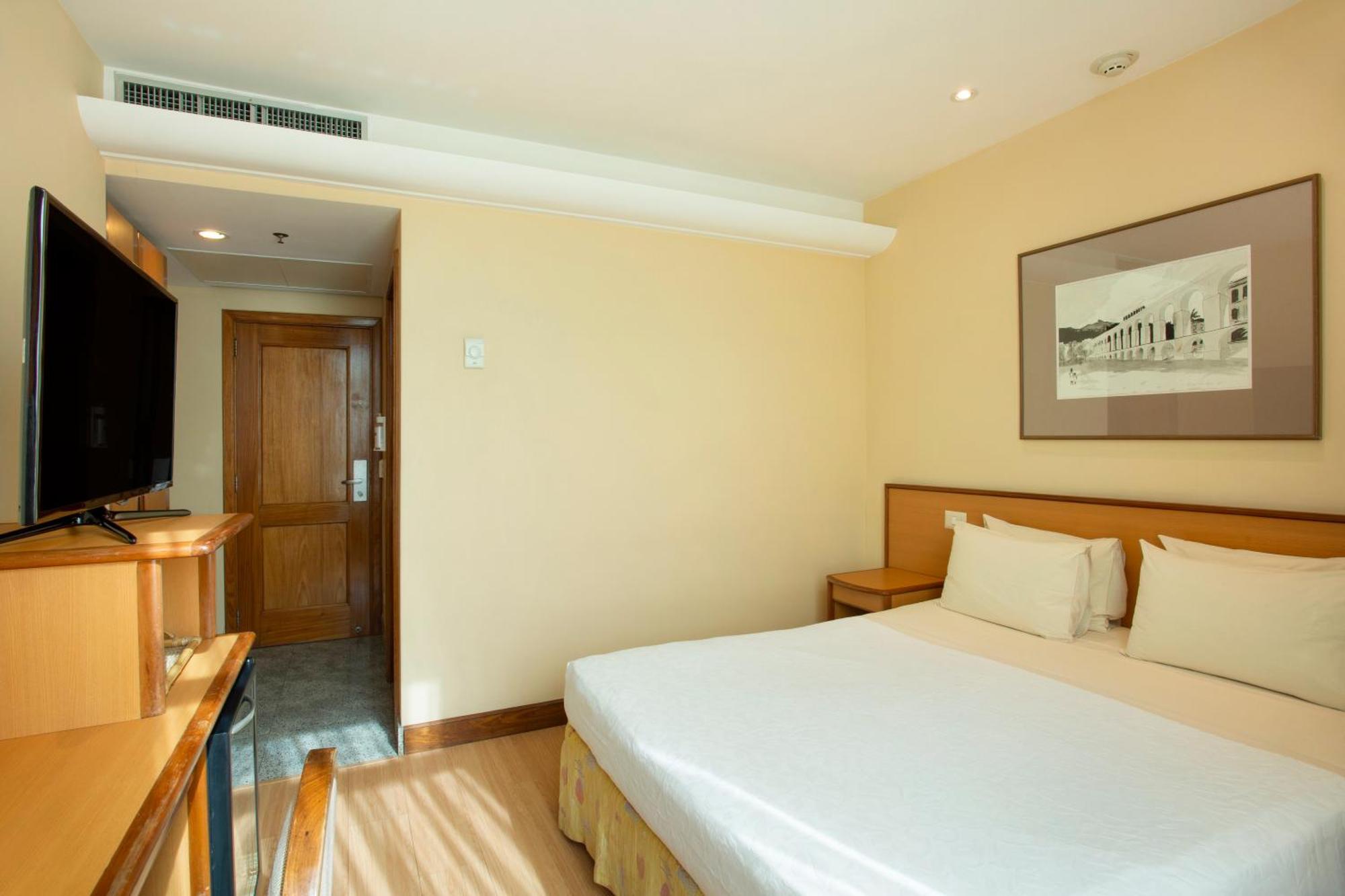 Standard Double Room,1282758487:JPEG