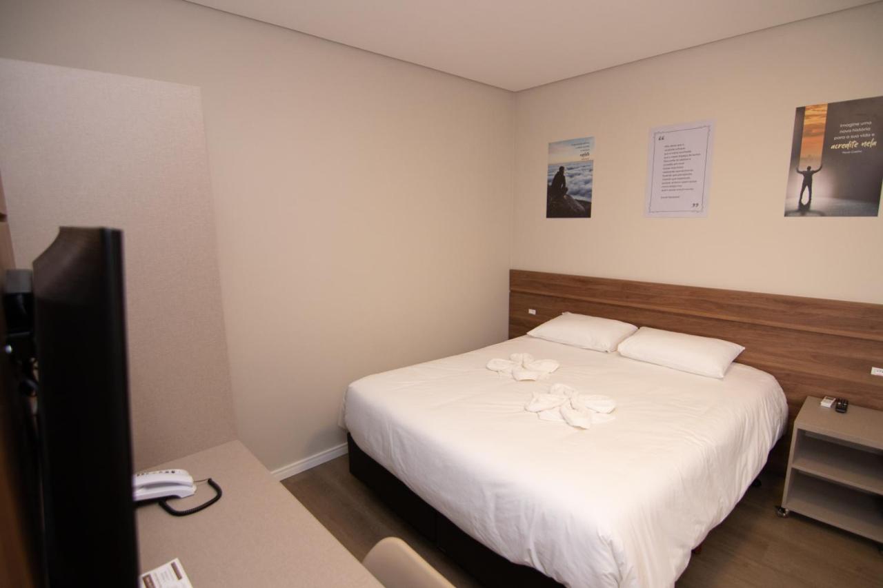 Quarto Individual