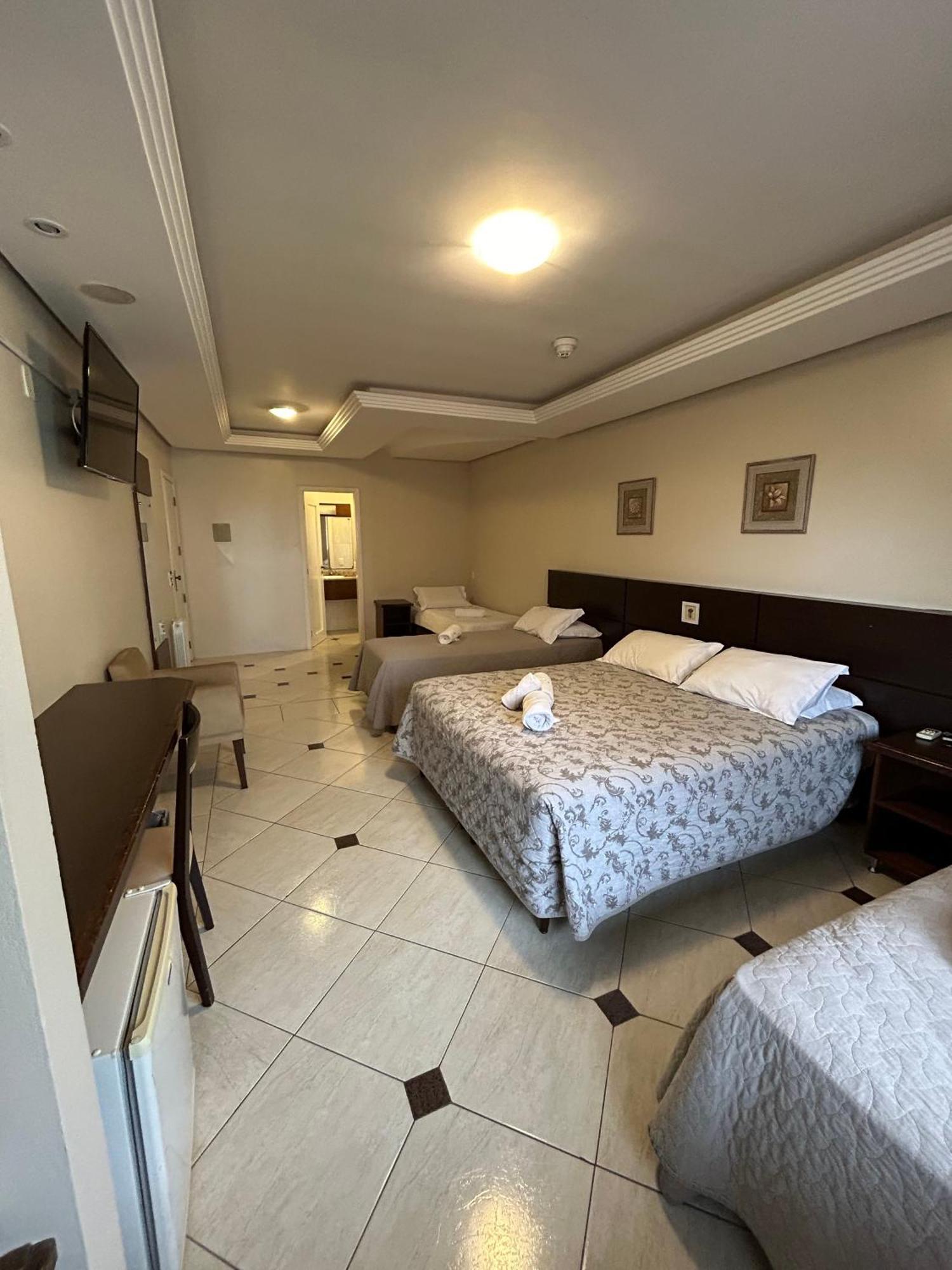 Quarto Família