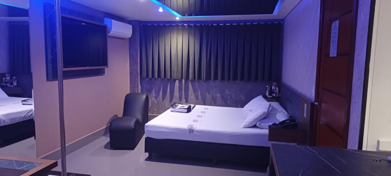 Suíte Deluxe com Banheira de Hidromassagem