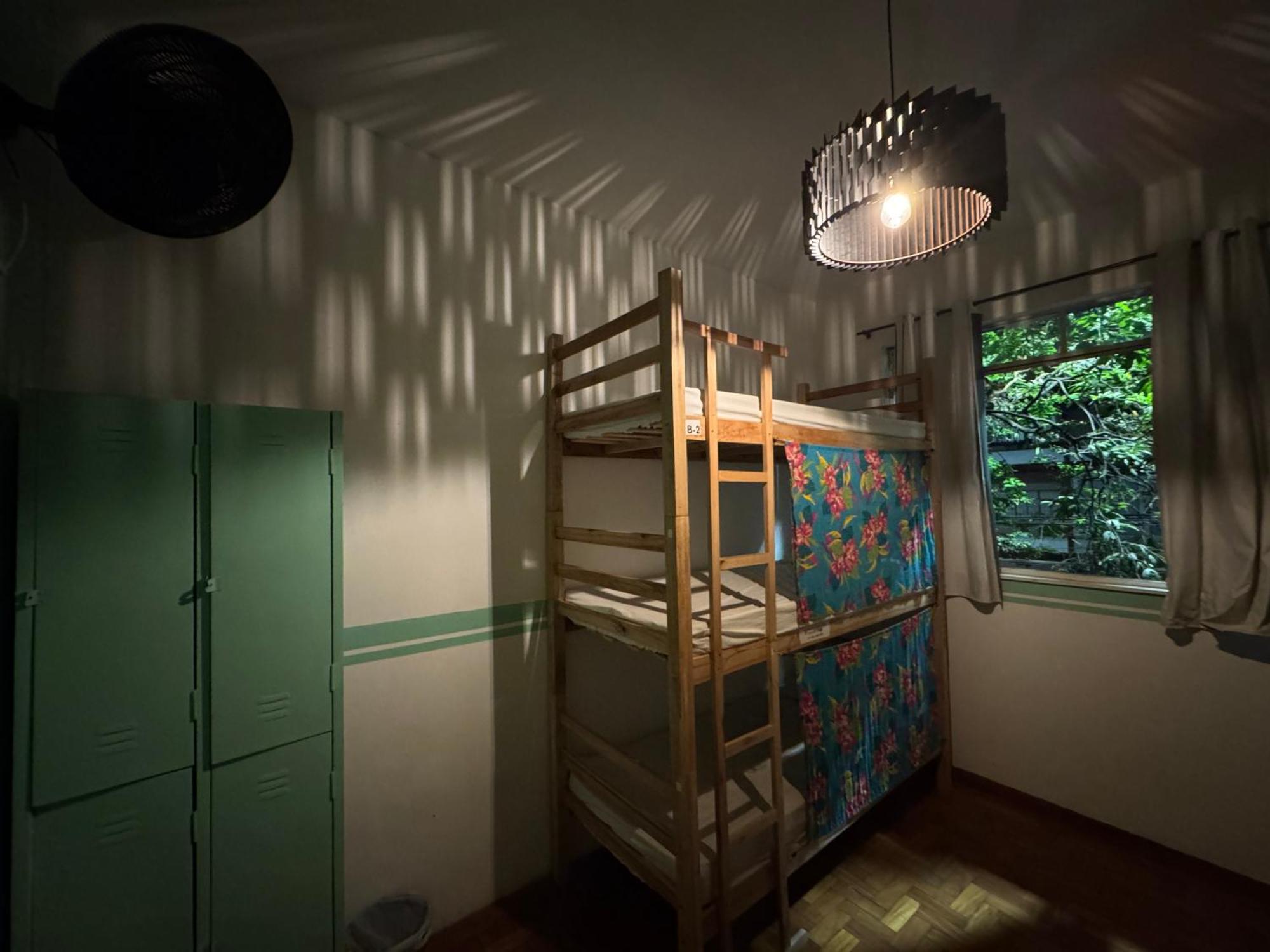 Cama em Beliche em Dormitório Feminino