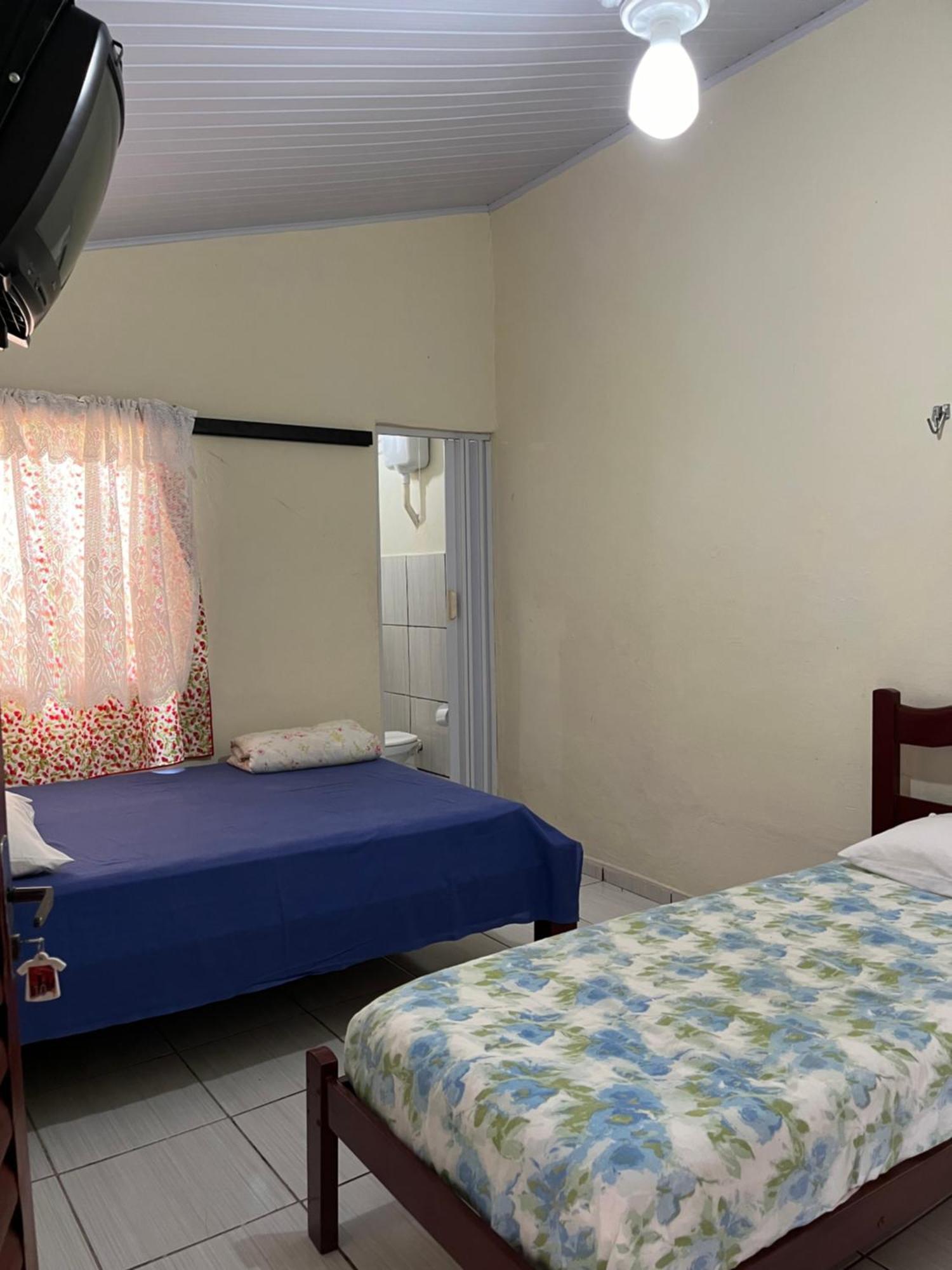 Quarto Standard com Cama de Casal ou 2 de Solteiro