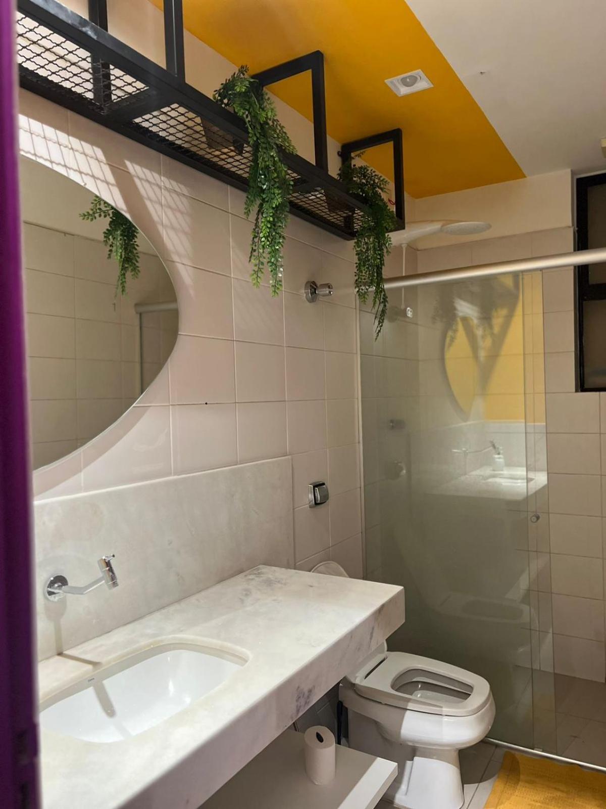 Quarto Quádruplo com Banheiro Compartilhado