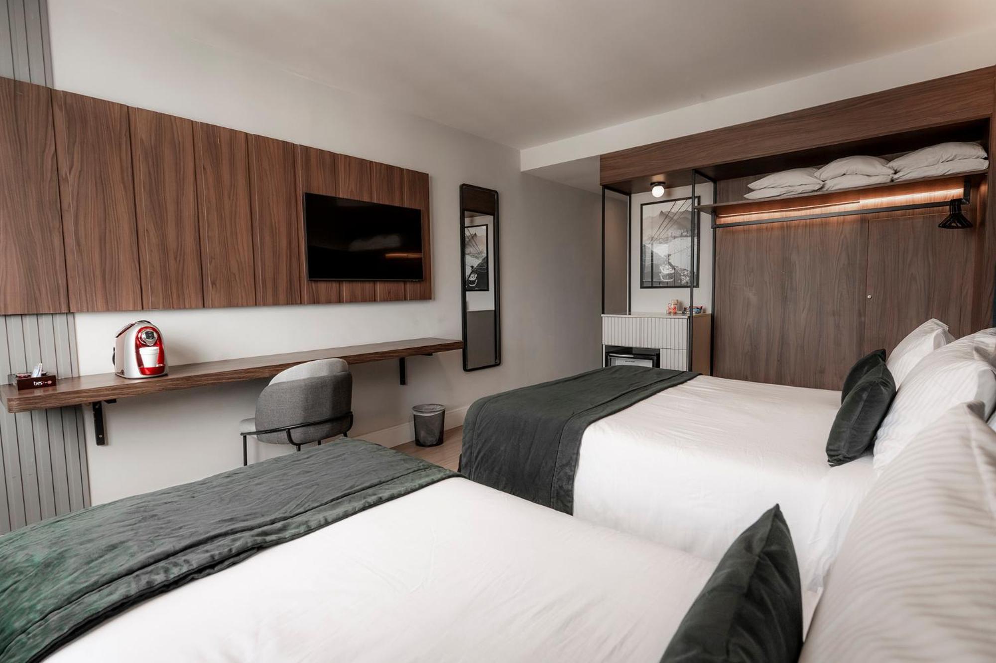 Luxury Triple Room