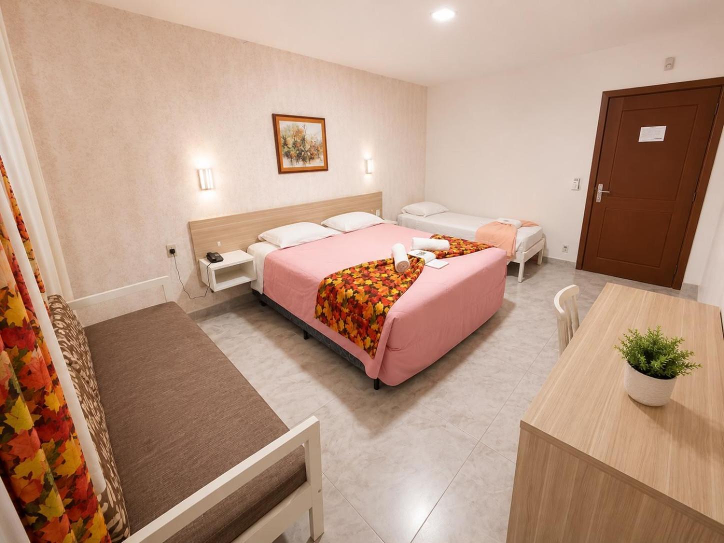 Quarto Triplo Standard