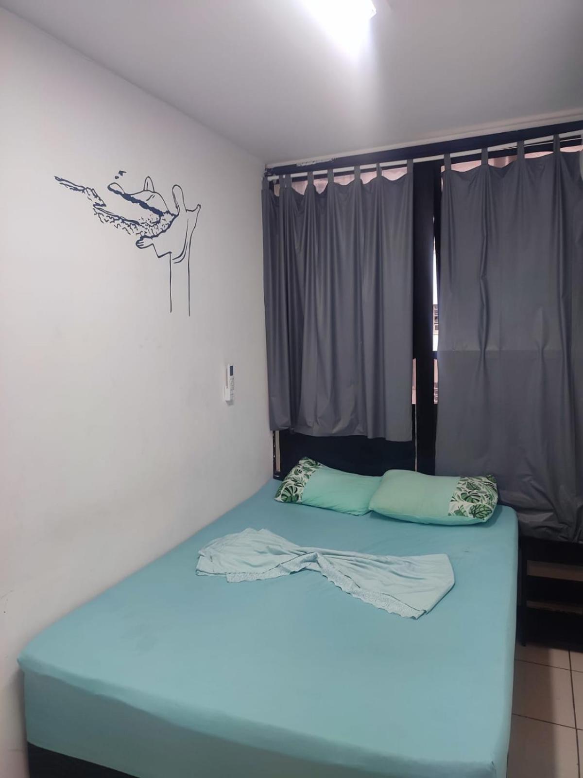 Quarto Privativo Duplo com Banheiro Externo