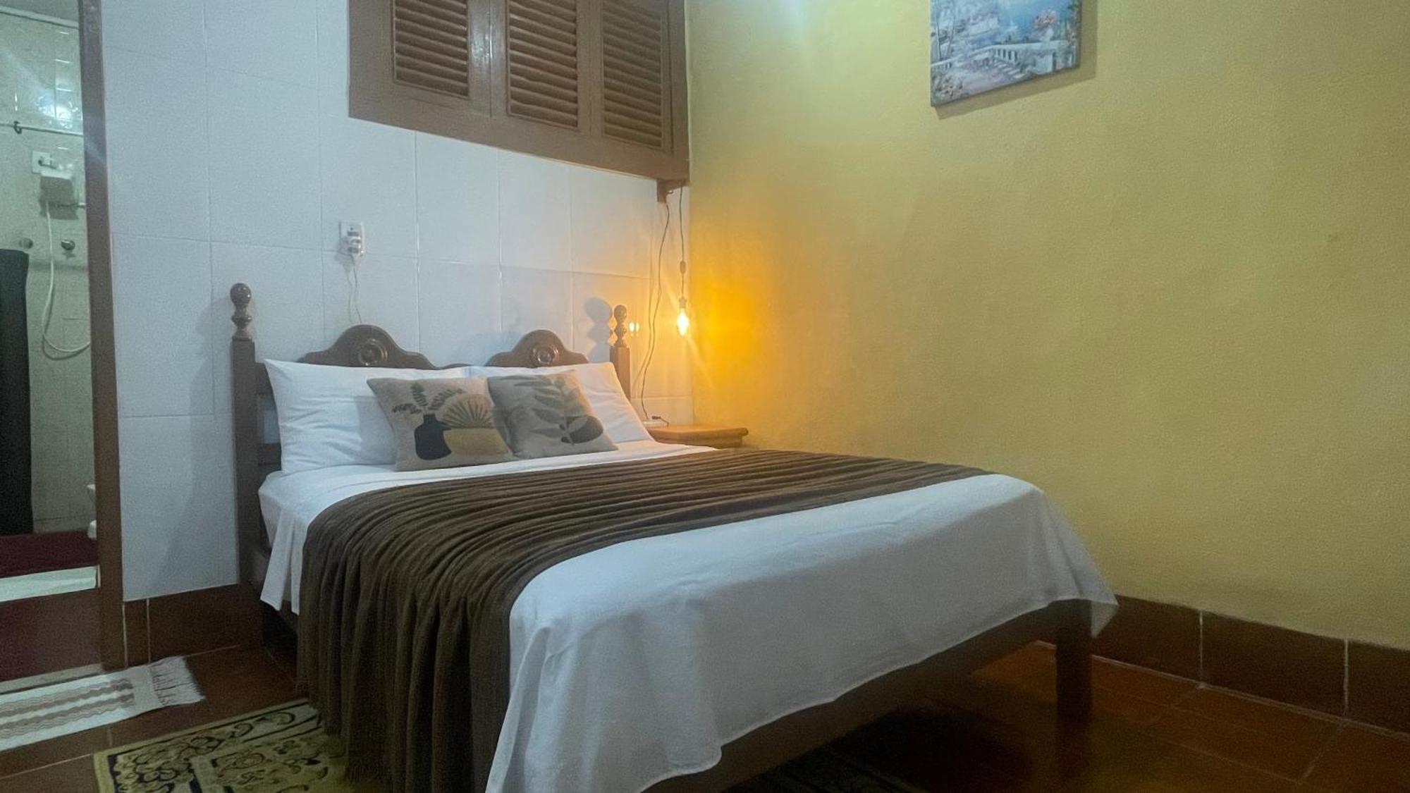Double Room Private Bathroom