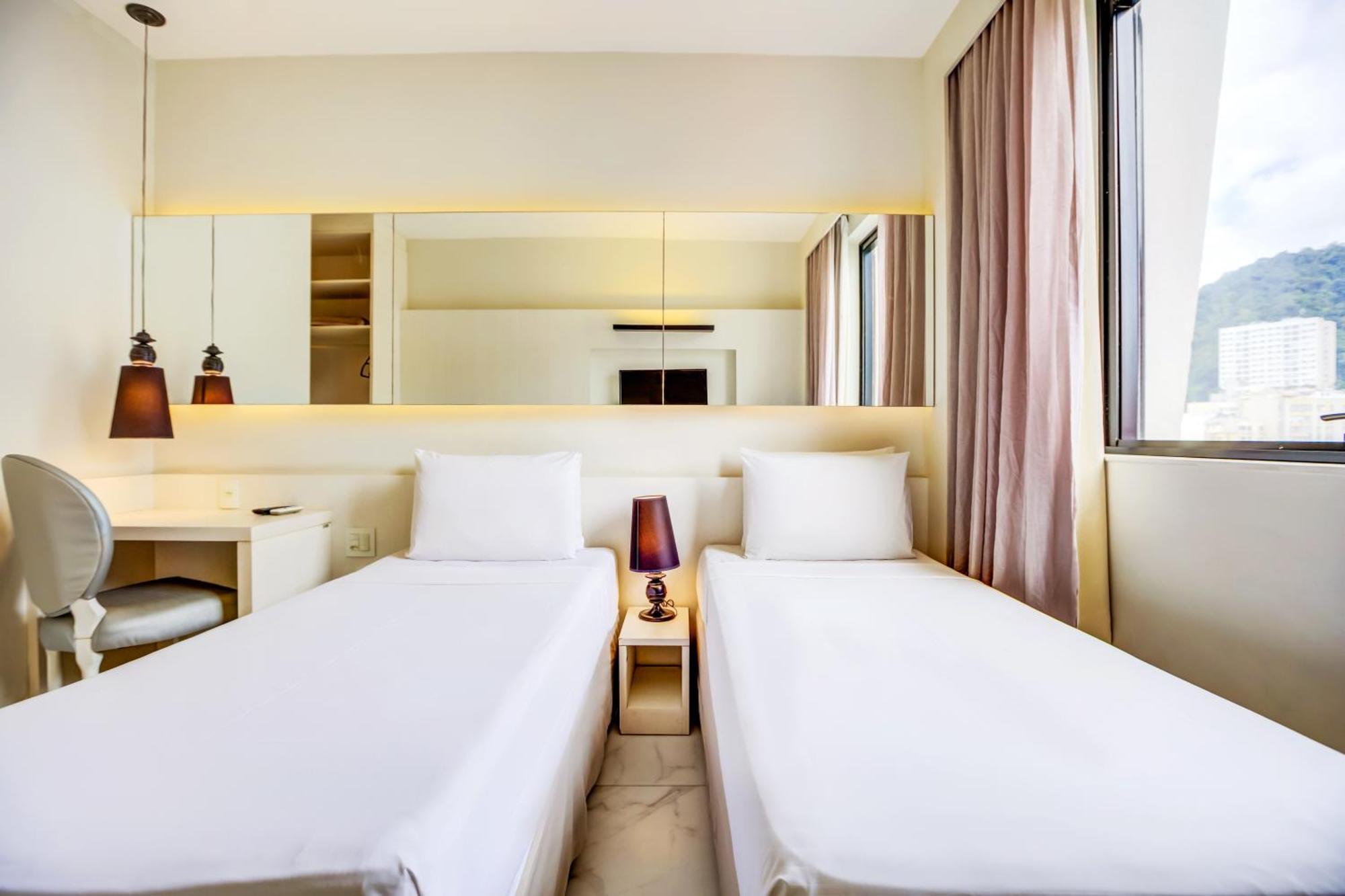 Quarto Deluxe com 2 Camas de Solteiro