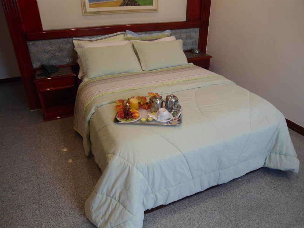 Quarto Duplo