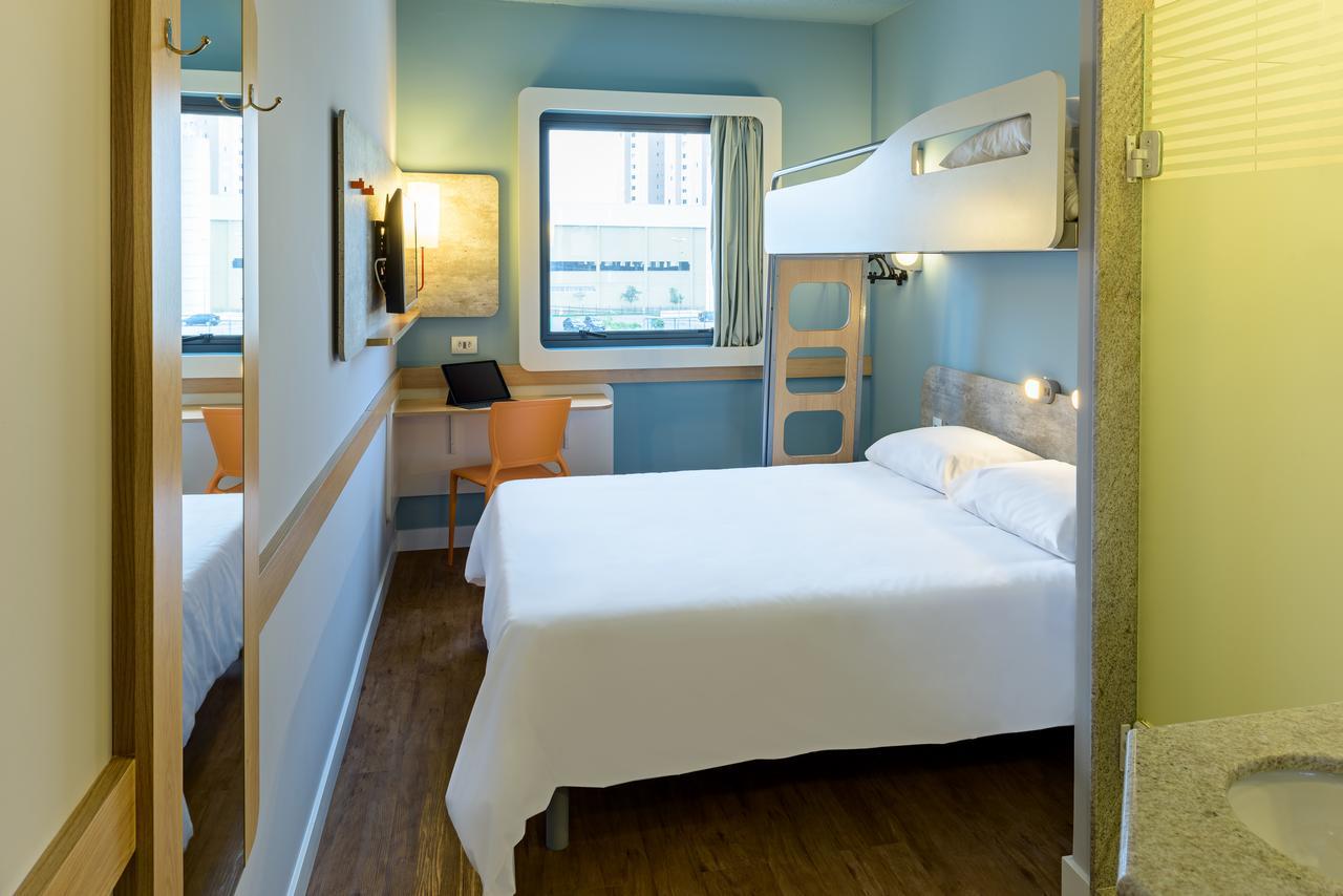 Quarto Triplo Premium