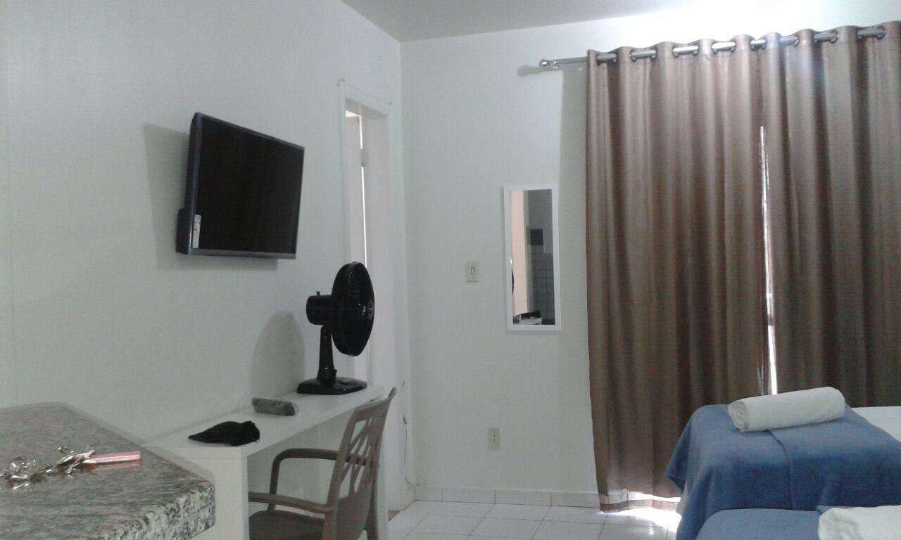 Quarto Grande com 2 Camas de Solteiro