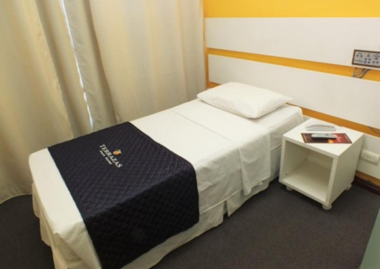 Quarto Individual Econômico