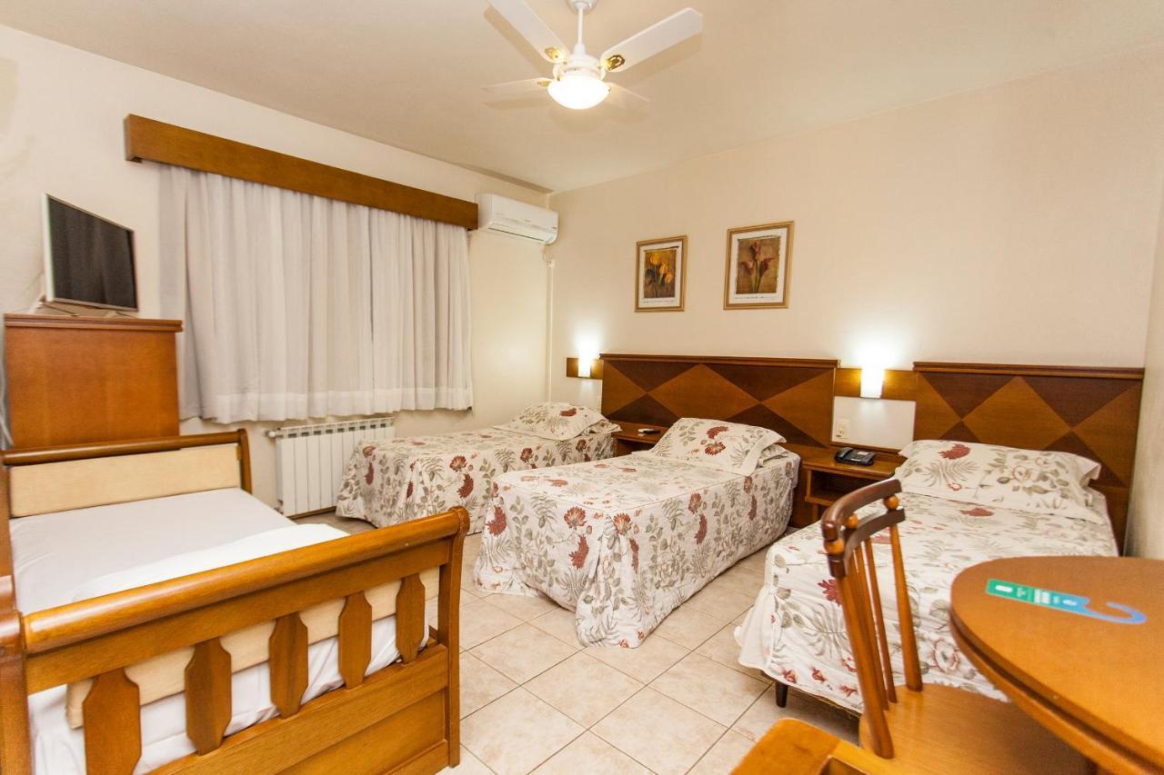Quarto Triplo Luxo