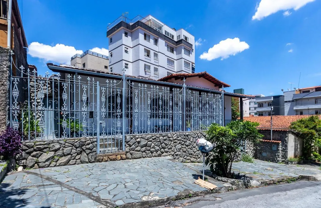 Flat funcional, com Wi-Fi e otima localizacao-1