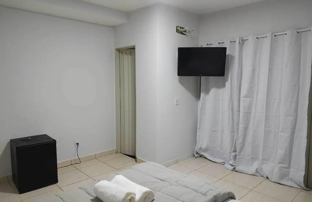 Hotel Londres Gyn-1