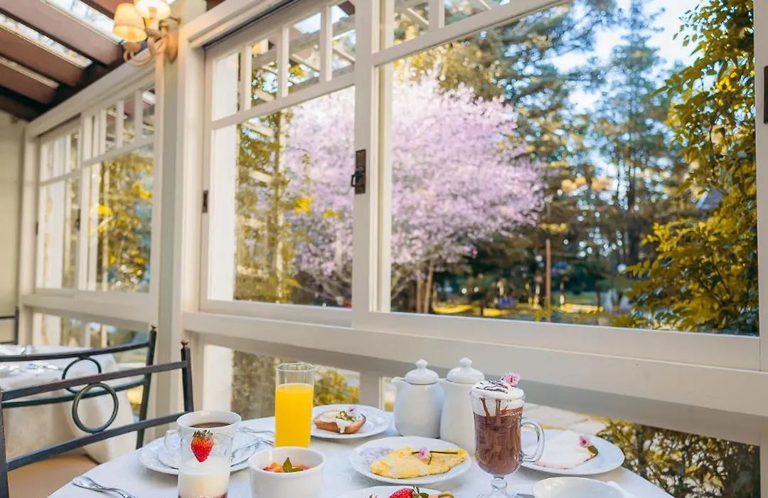 Lê Château Hotel de Gramado, seu refúgio no centro da cidade-1
