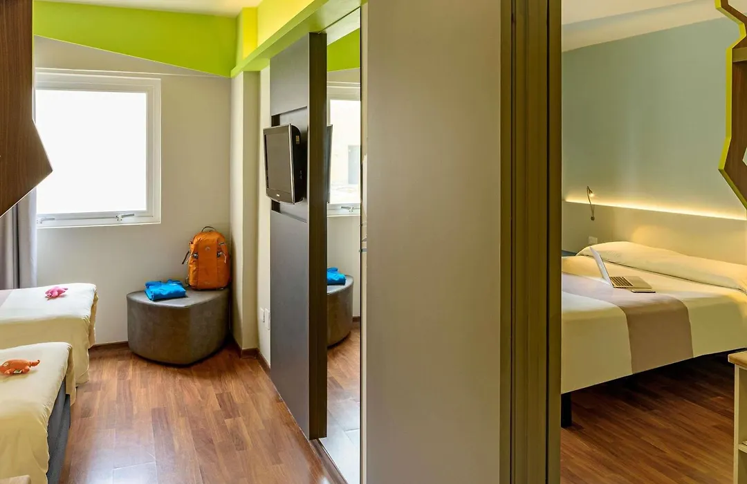 ibis Styles Curitiba Centro Civico-1