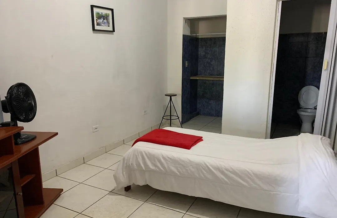 Hotel Economic-1