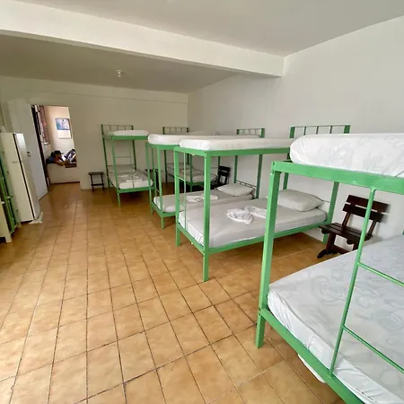 Hostel e Pousada Barra da Tijuca-3