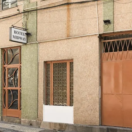 Midway Hotel (Adults Only)-3