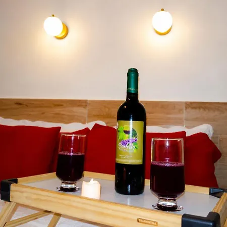 Casa da Vovó na Pousada Sitio Pauletto - com Cozinha, Churrasqueira e Decoração-2