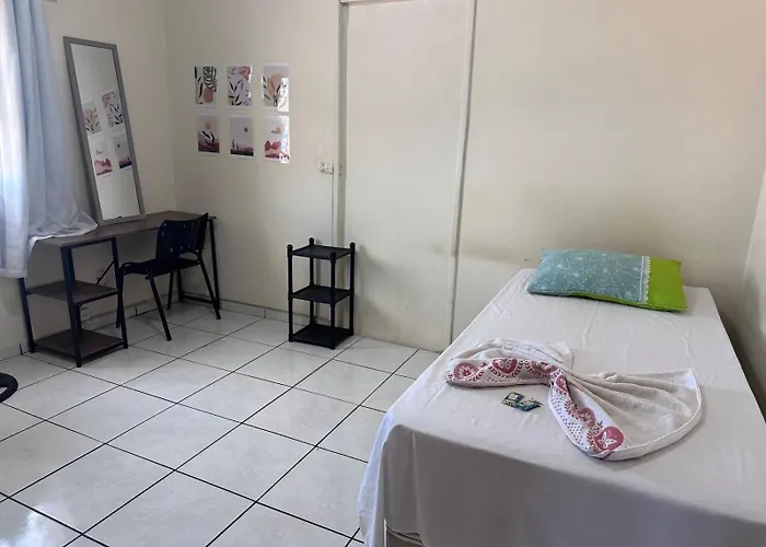 Pousada Lopes Na Fama Goiânia